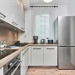 Apartment Exclusive Teczowa With Underground Parking By Renters Wroclaw
