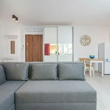Exclusive Teczowa With Underground Parking By Renters Apartmán Vratislav