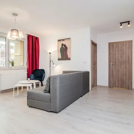 Exclusive Teczowa With Underground Parking By Renters Apartmán *