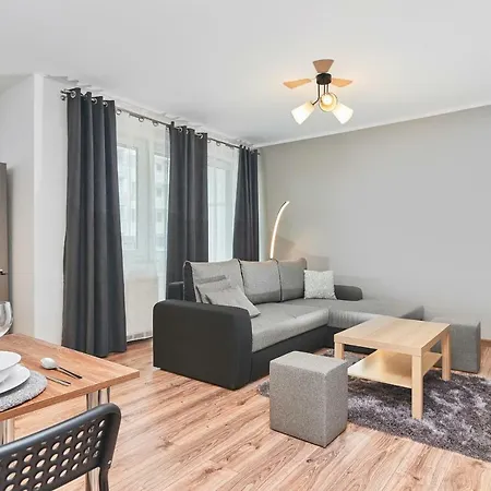 Exclusive Teczowa With Underground Parking By Renters Apartmán