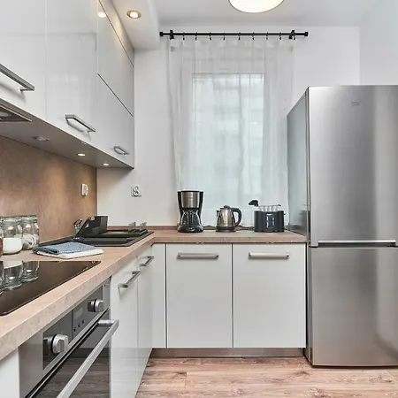 Apartmán Exclusive Teczowa With Underground Parking By Renters Vratislav