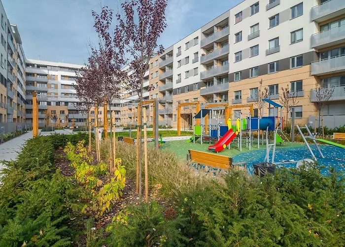 Exclusive Teczowa With Underground Parking By Renters Vratislav