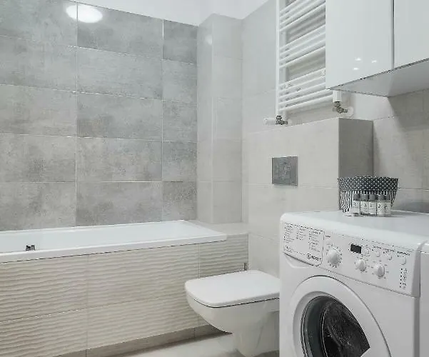 Exclusive Teczowa With Underground Parking By Renters * Wroclaw