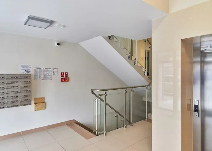 Exclusive Teczowa With Underground Parking By Renters Apartmán *